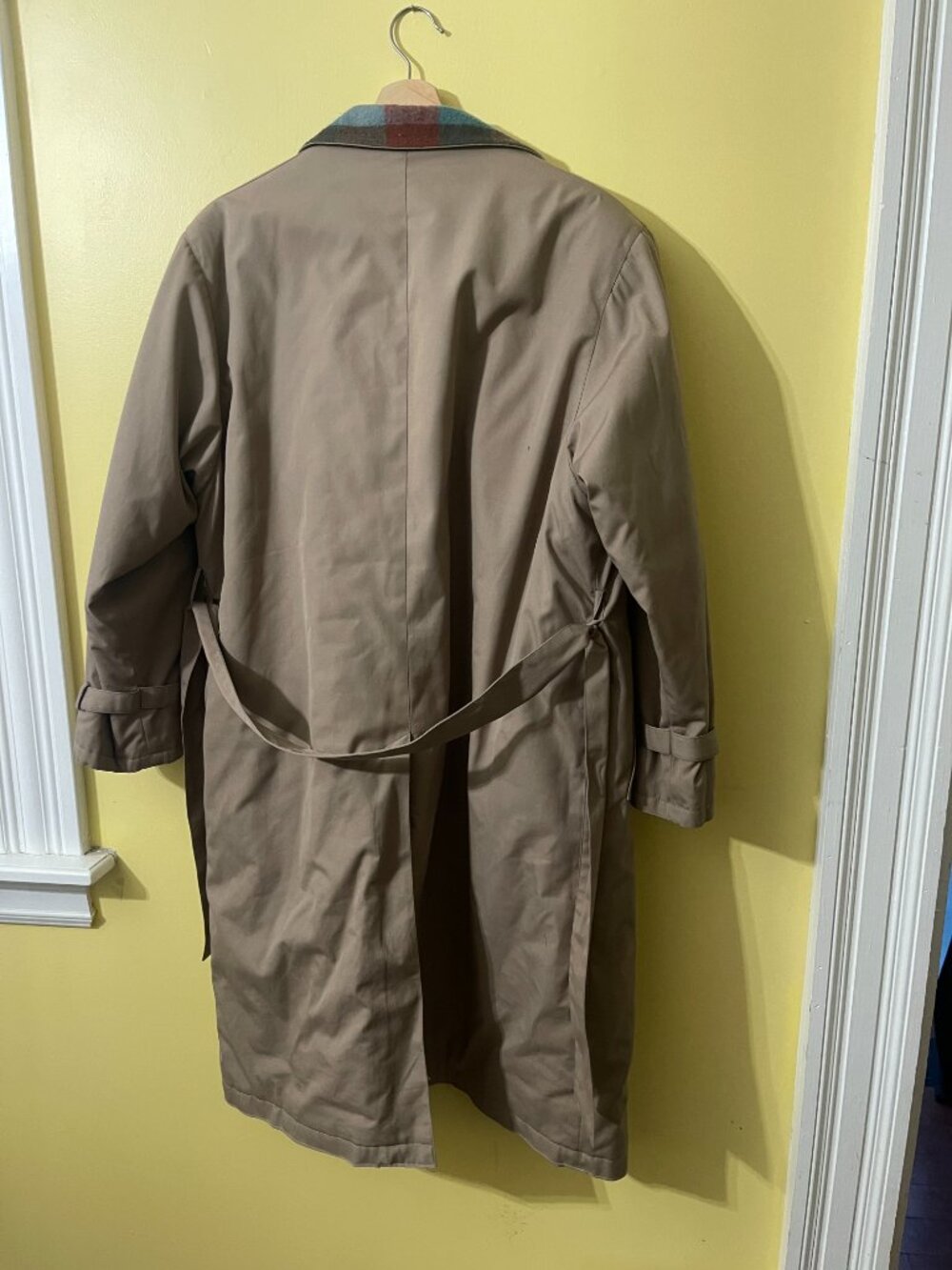 Vintage Men's Trench Coat - Picture 3 of 3